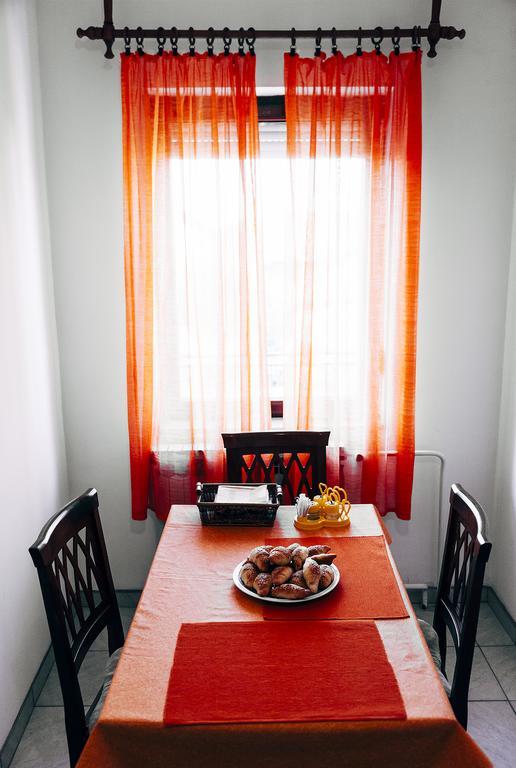 Apartmani Maraton Вуковар Стая снимка